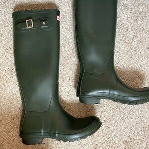 Hunter original tall rain boots - green size 8